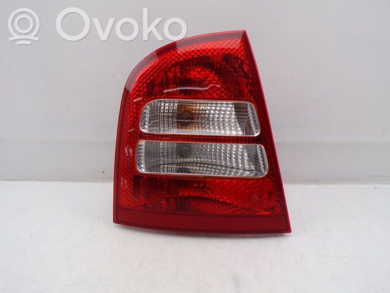 Skoda Octavia 985 Lampă spate în caroserie