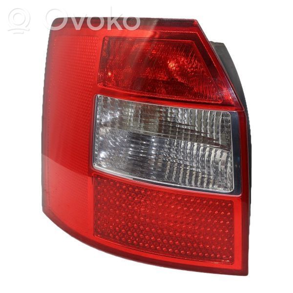 Lampa tylna   8E9945095,8E9945095