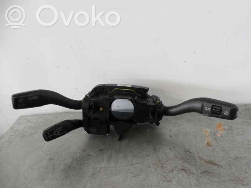 Boutons / interrupteurs volant   4F0953549A,4F0953549A
