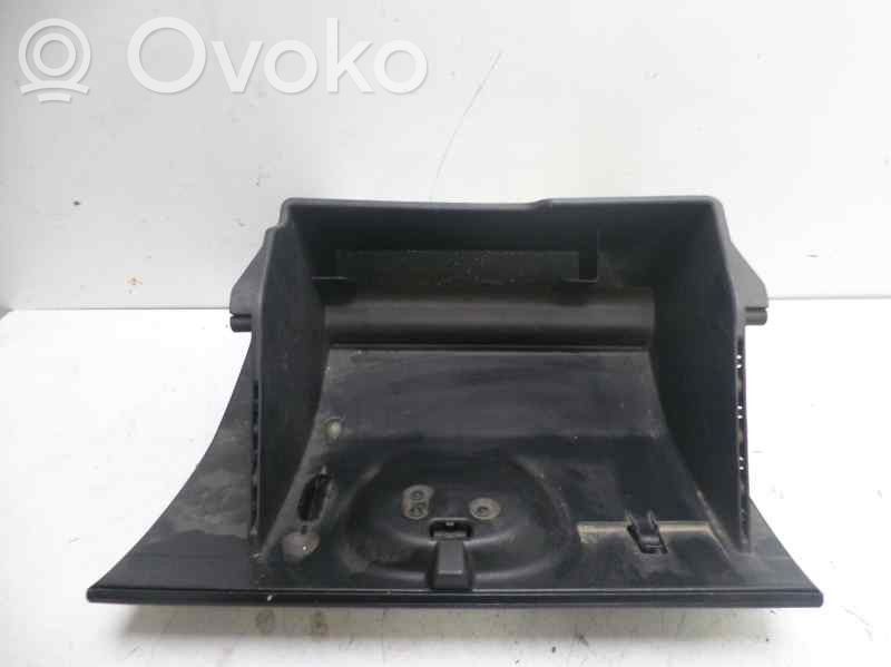 Hansikaslokero   REF