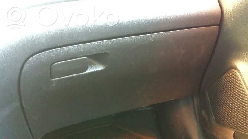 Hyundai i20 (GB IB) Cutie mănuși 