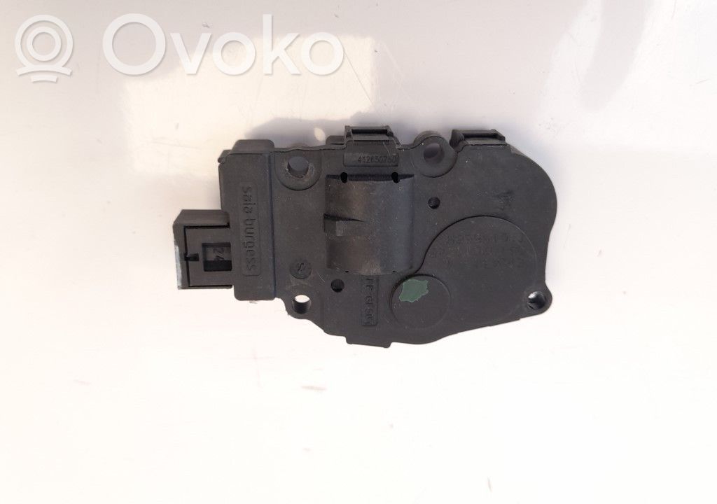 Mazā radiatora ventilators   T1015556H
