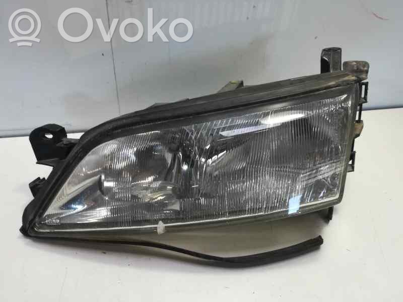 Opel Vectra B Lampa przednia 