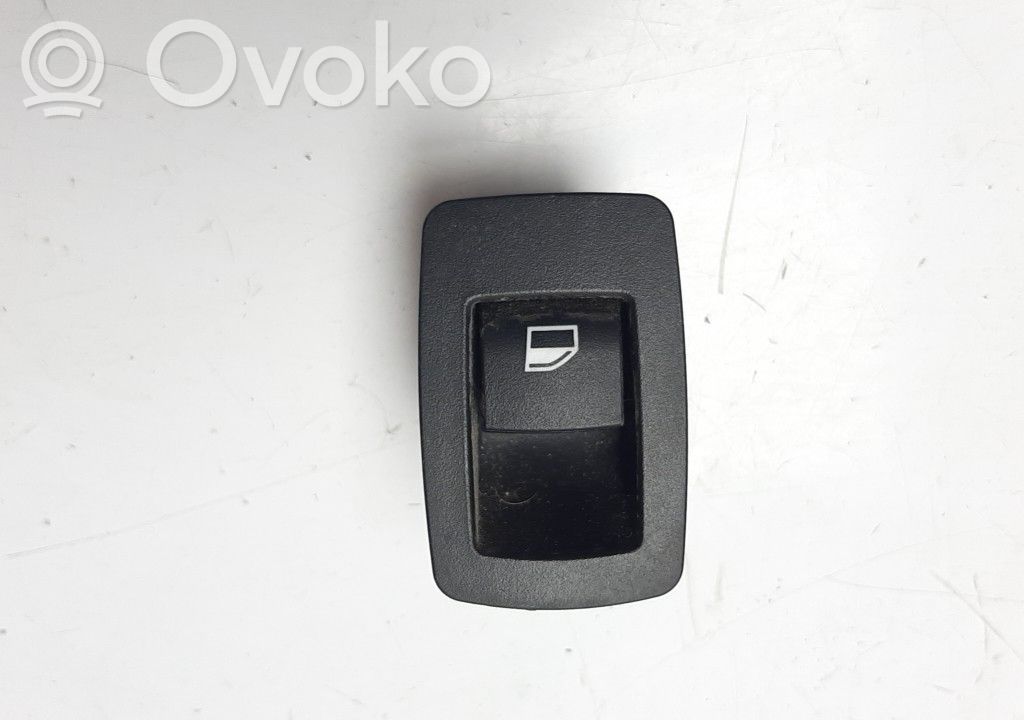 Electric window control switch   9208106,IAF120057HQ