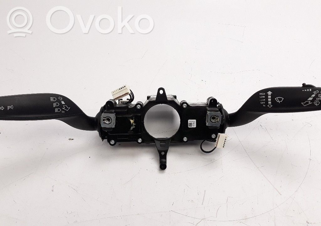 Boutons / interrupteurs volant   8X0953521AE,8X0953521AE