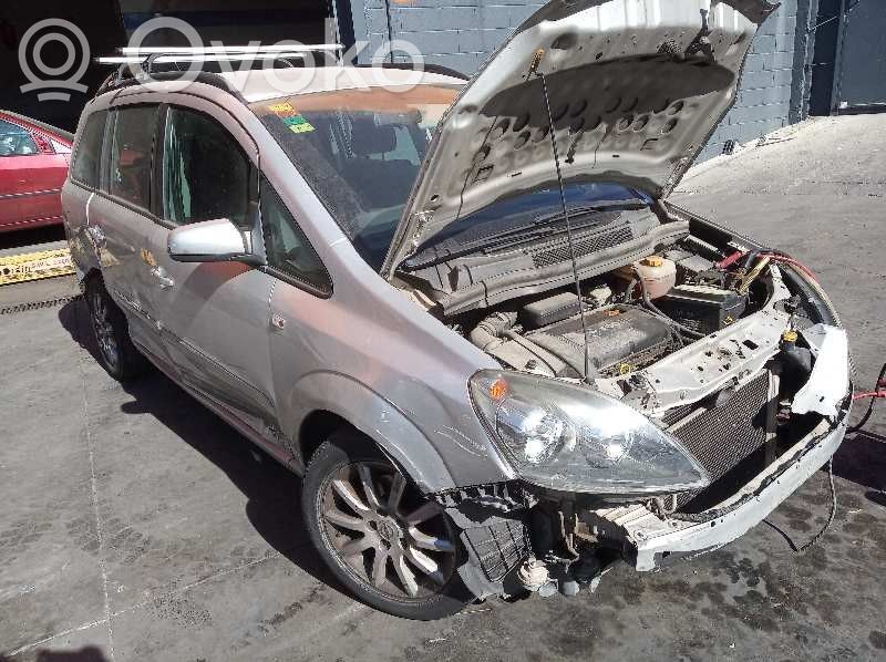 Opel Zafira B Radiatore di raffreddamento A/C (condensatore) 