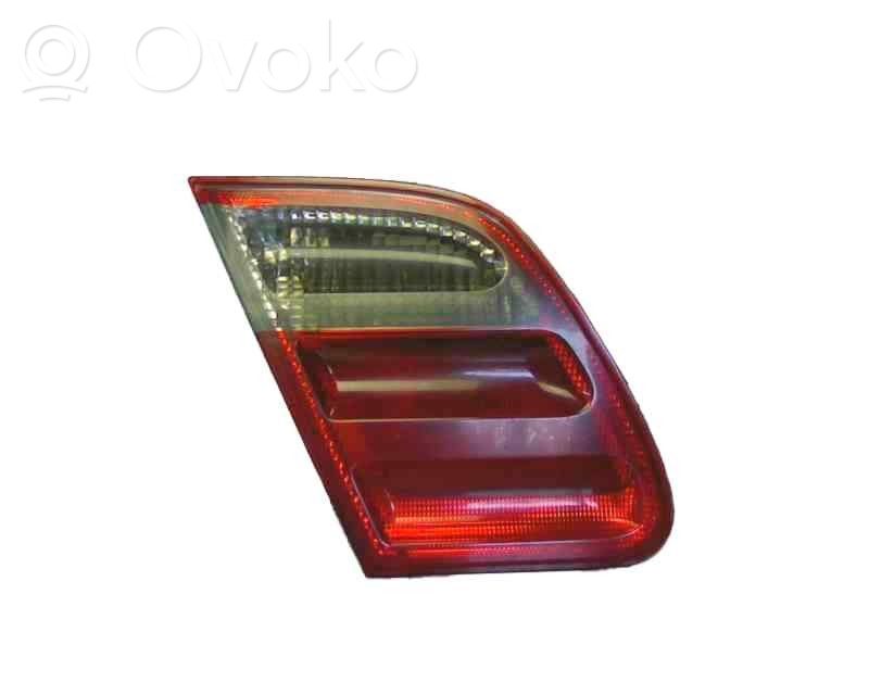 Mercedes-Benz E W210 Lampa tylna 
