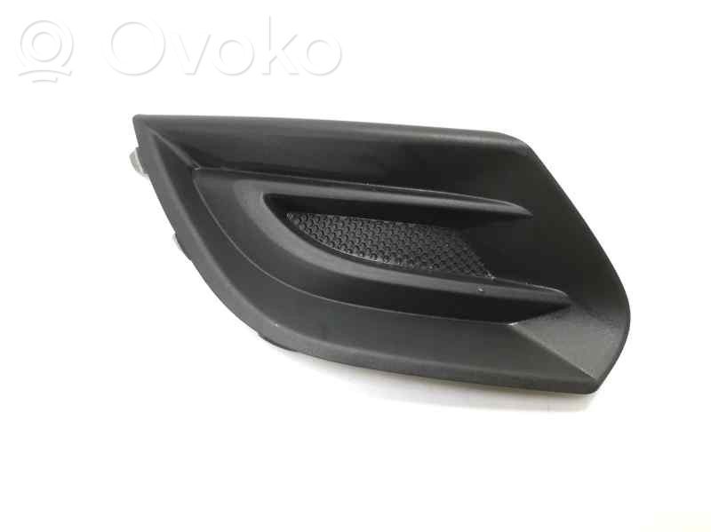 Opel Corsa E Grotelės sparne 