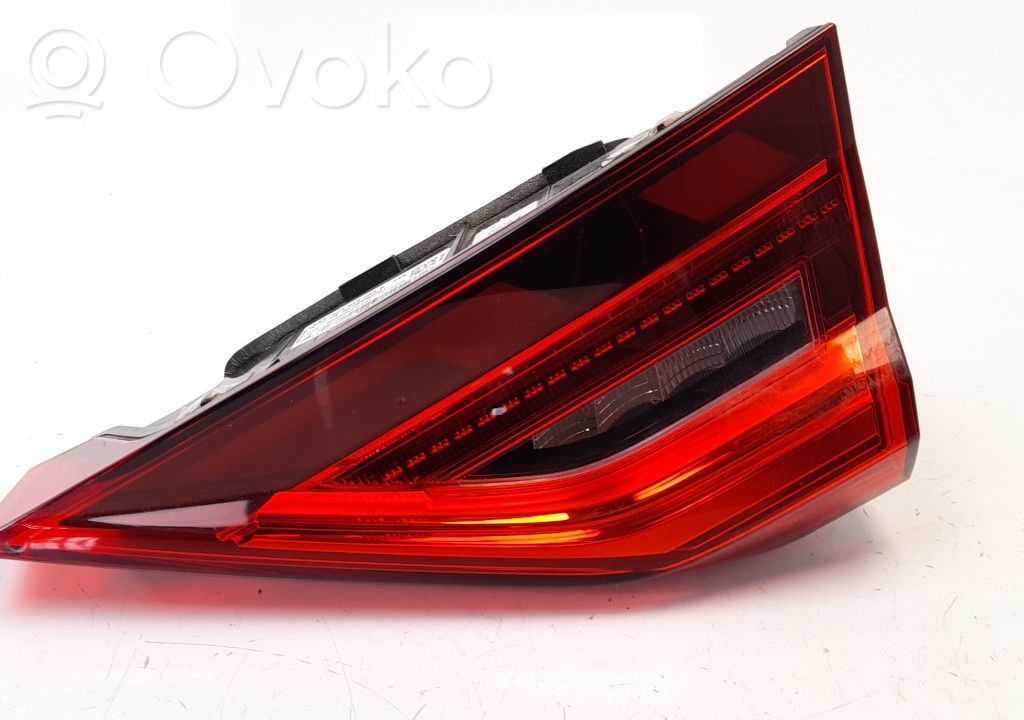 Takaluukun takavalot   82A945094B,82A945094B