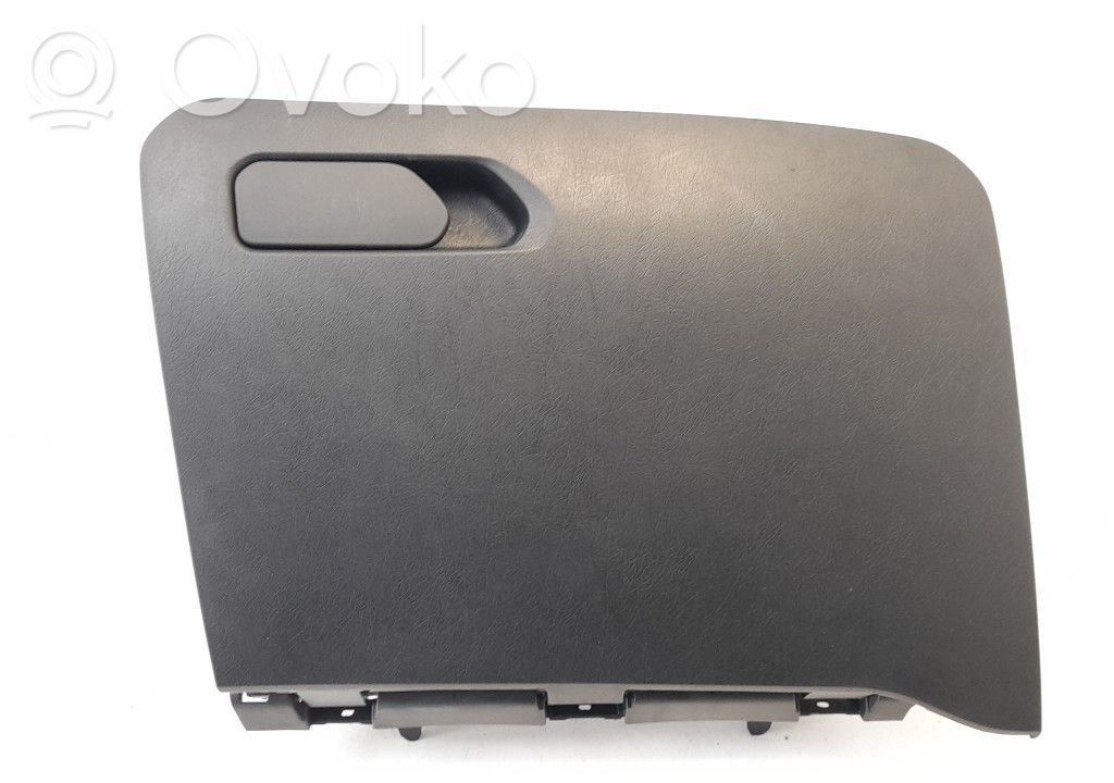 Fiat Tipo Guantera 