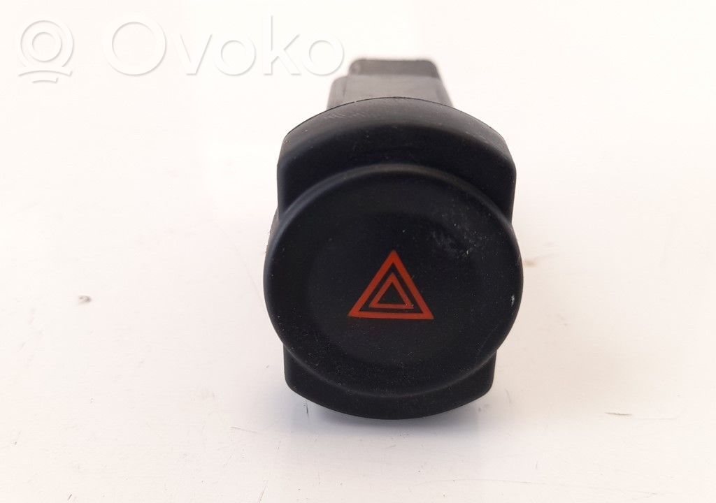 Dacia Duster Hazard light switch 