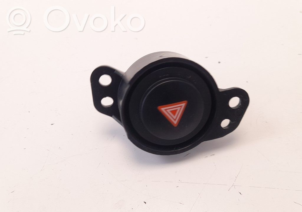 Toyota Aygo AB40 Comutator lumini pericol