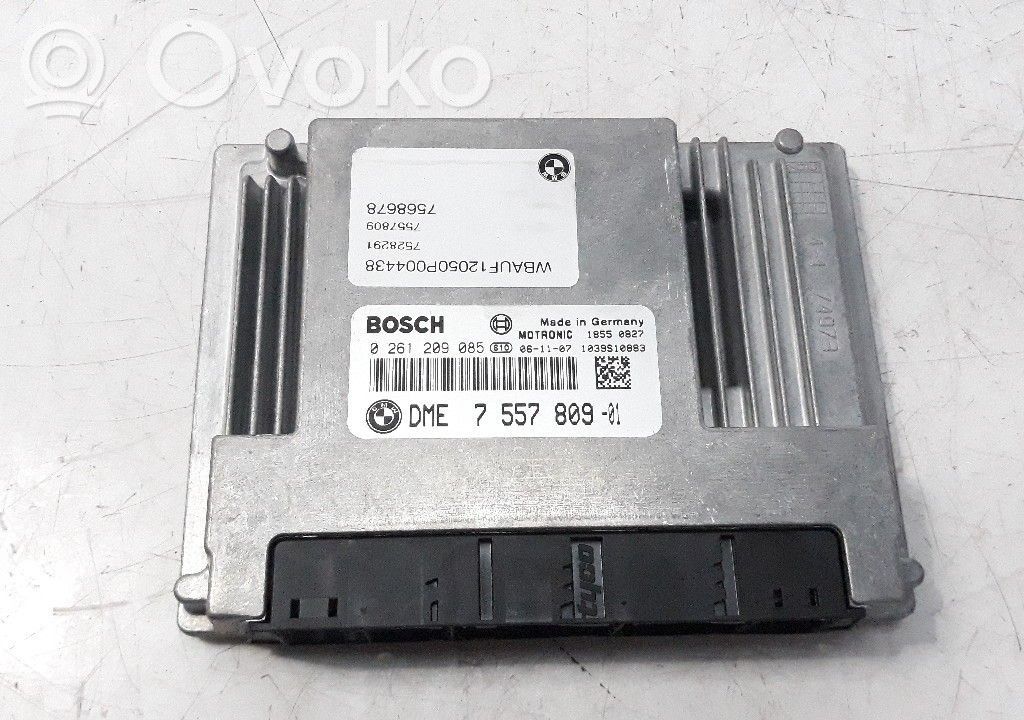 BMW 1 E81 E87 Variklio valdymo blokas 