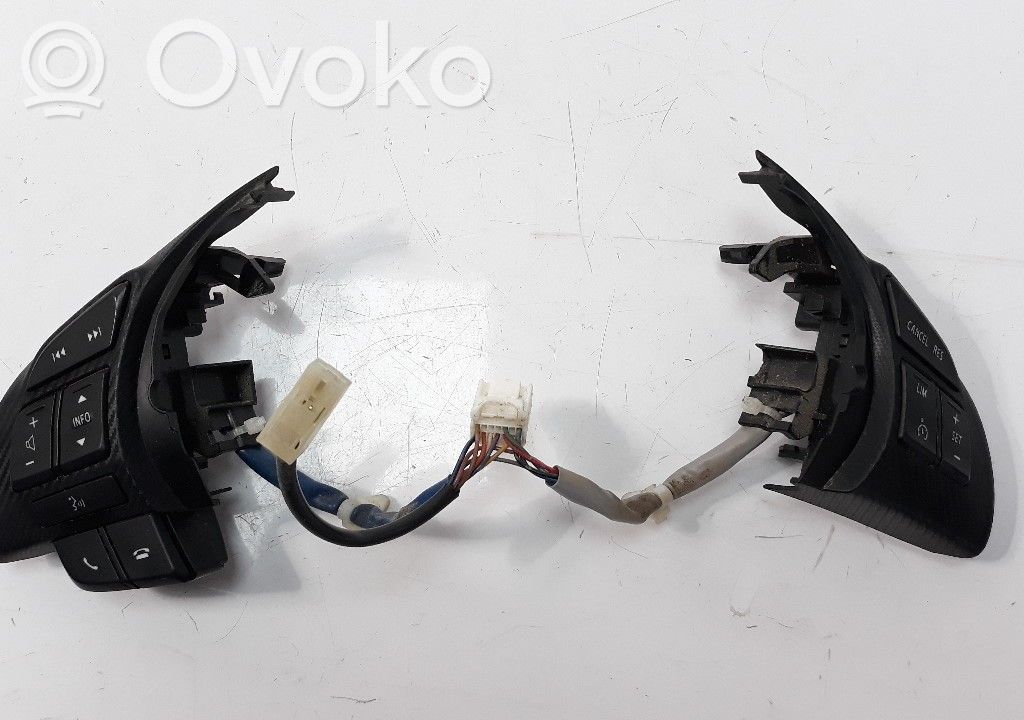 Mazda 3 III Interruptores/botones de la columna de dirección 