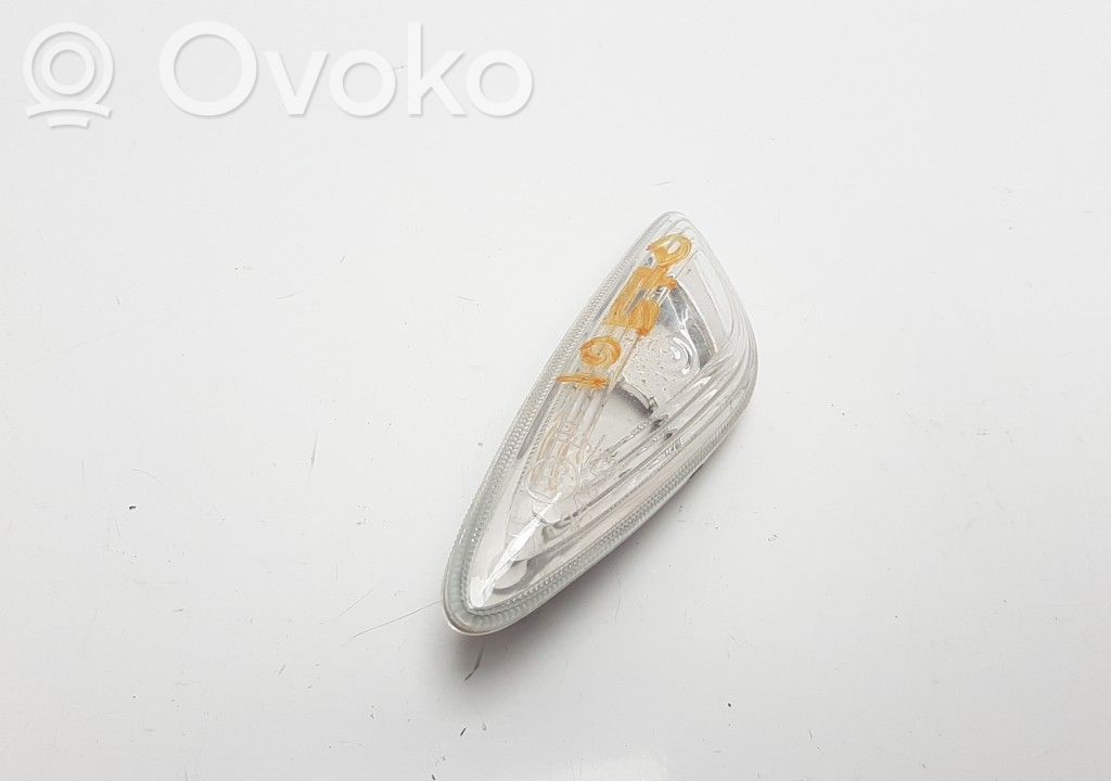 KIA Picanto Third/center stoplight 