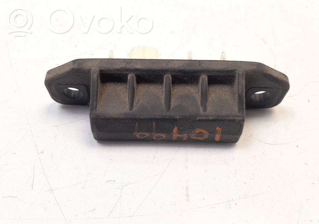 Manecilla externa puerta trasera   69321F4010,69321F4010