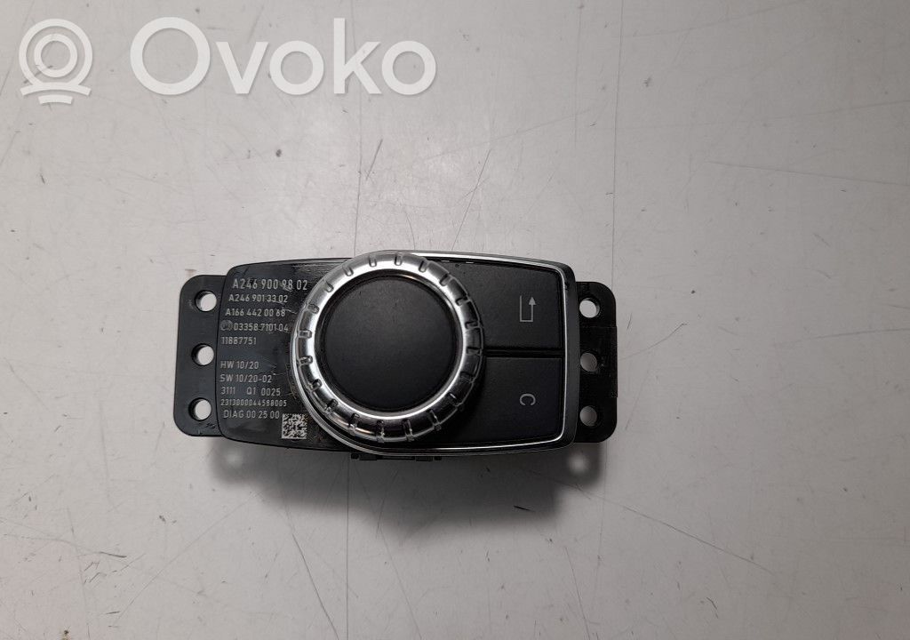 Mercedes-Benz A W176 Boutons / interrupteurs volant