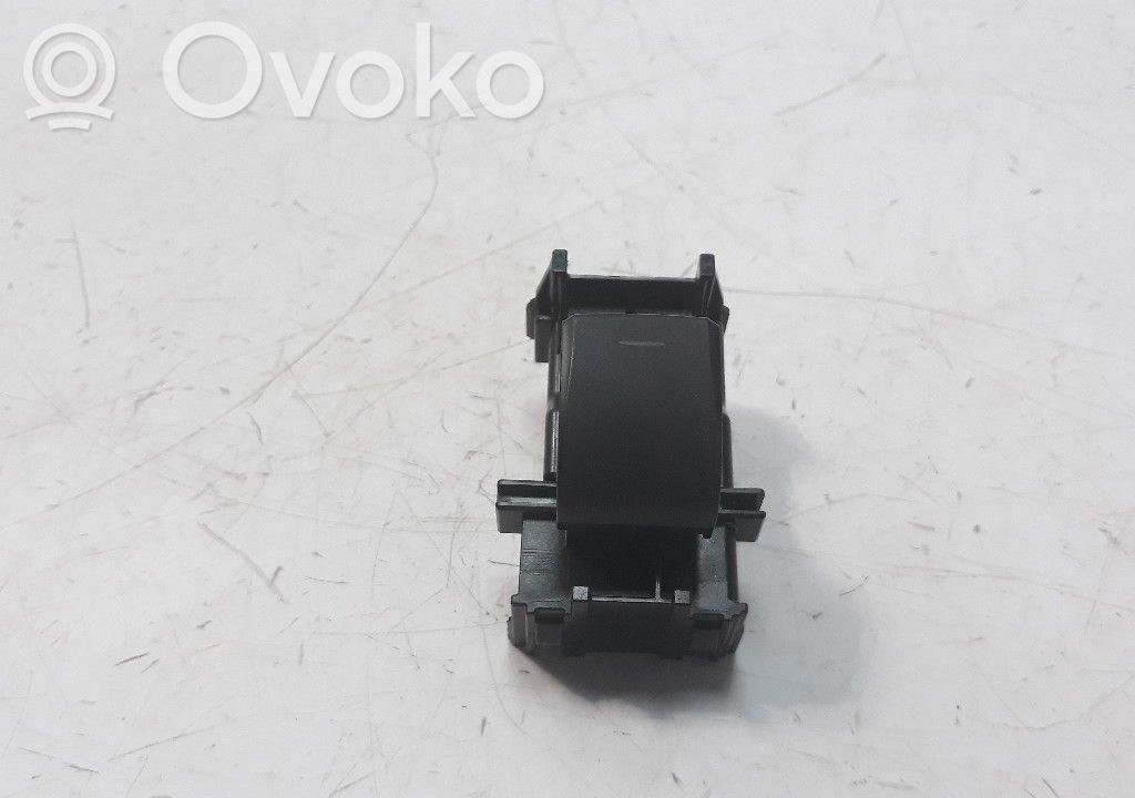 Electric window control switch   8481078010