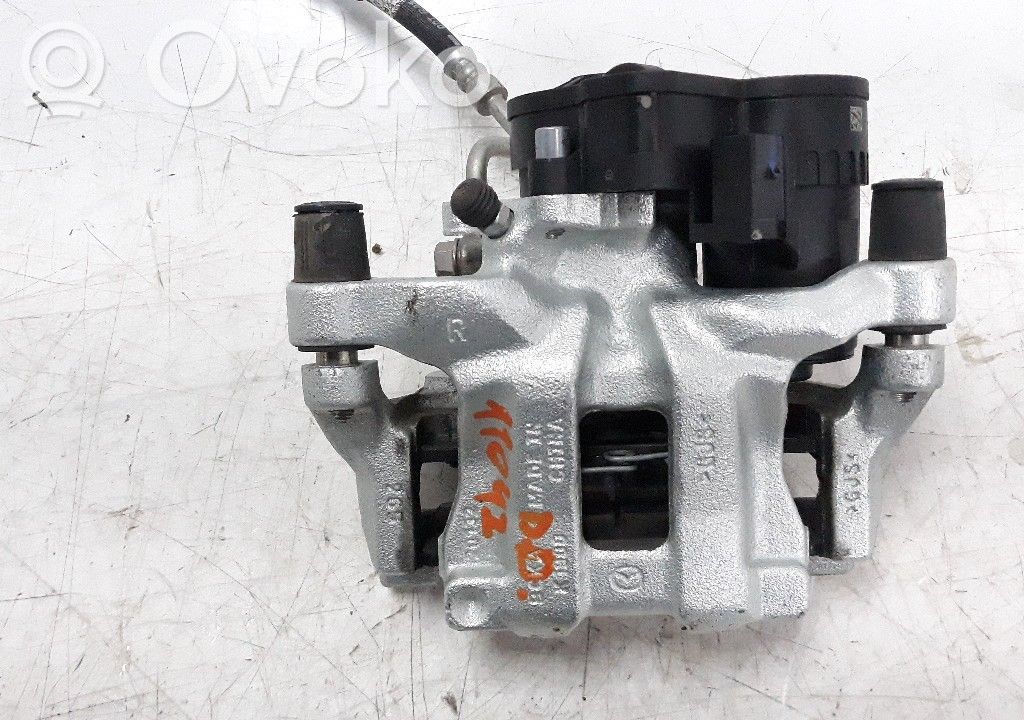 Mazda 3 Support d'étrier arrière 
