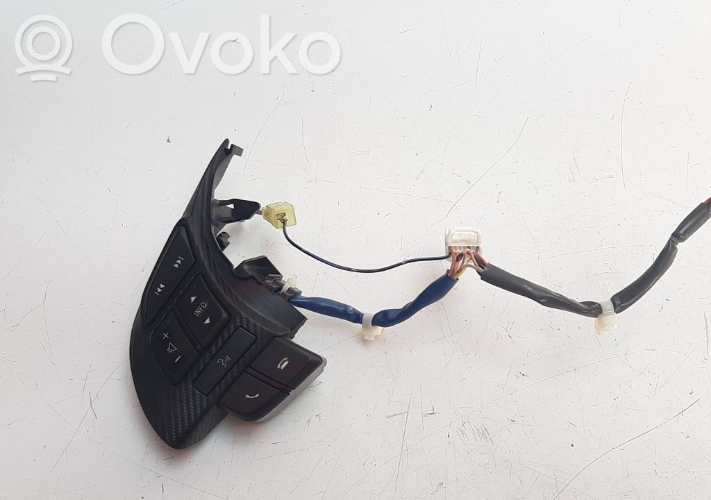 Mazda 2 Interruptores/botones de la columna de dirección 