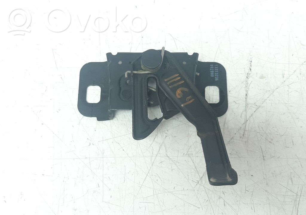 Opel Insignia A Cârlig/ureche fixare