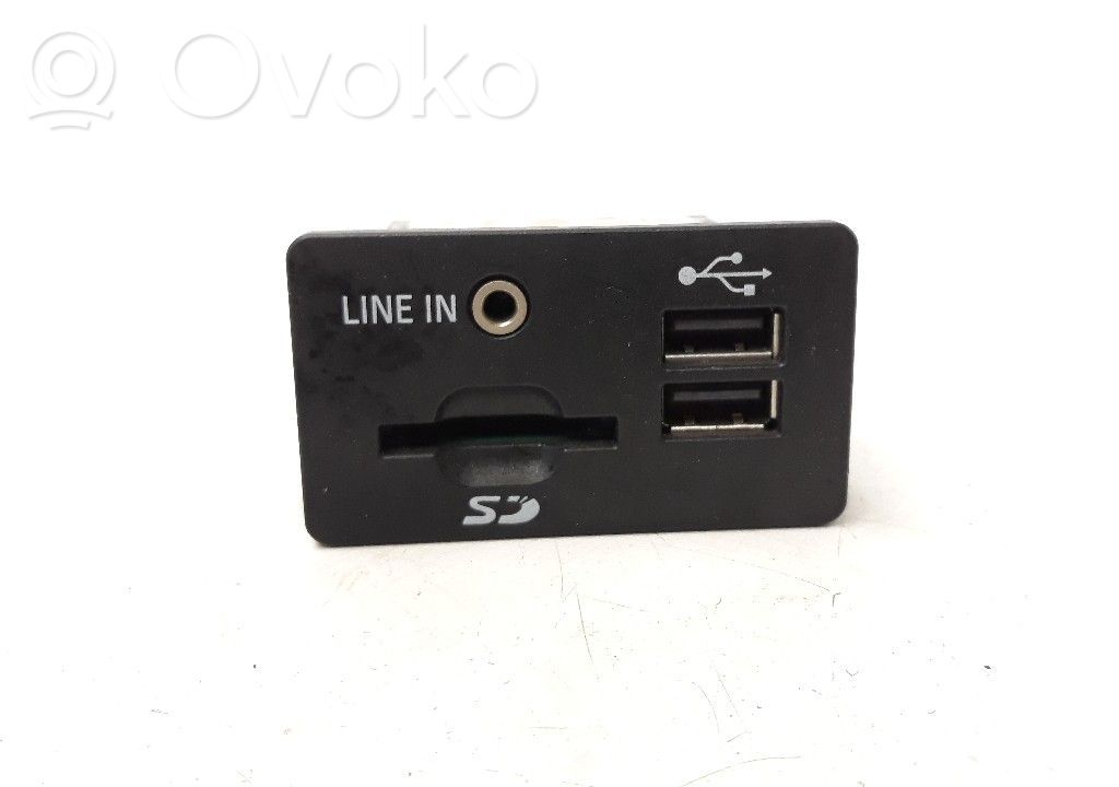 Otras unidades de control/módulos   EM2T14F014AA