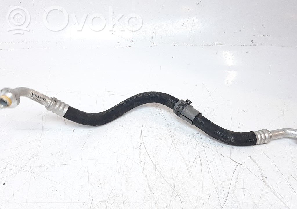 Ilmastointilaitteen putki (A/C)   31497424