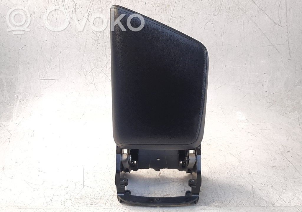 Armrest   31469700