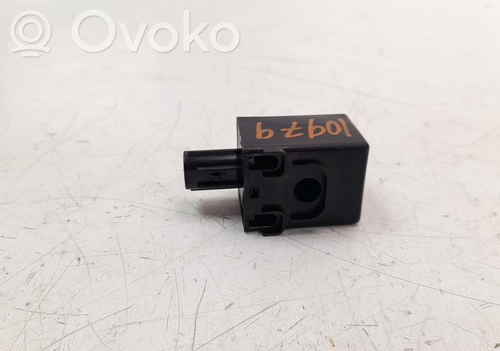 Otras unidades de control/módulos   DA6T67UZ5,KA189