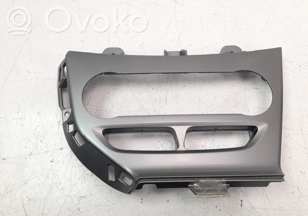 Ford Focus Moldura inferior 