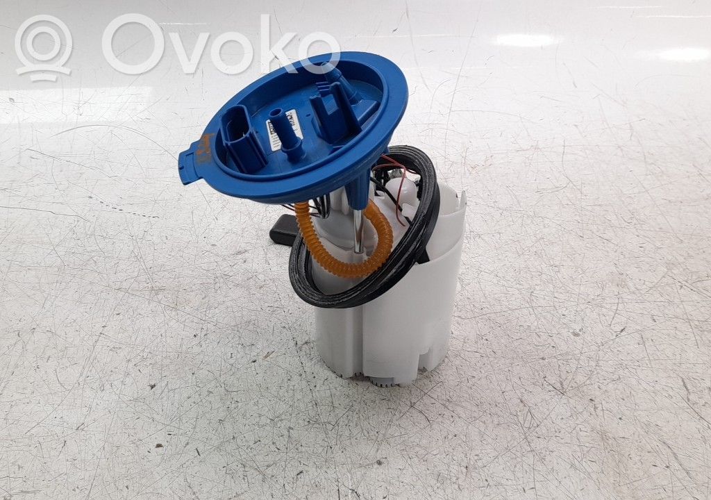 Bomba interna de combustible   5WA919051A