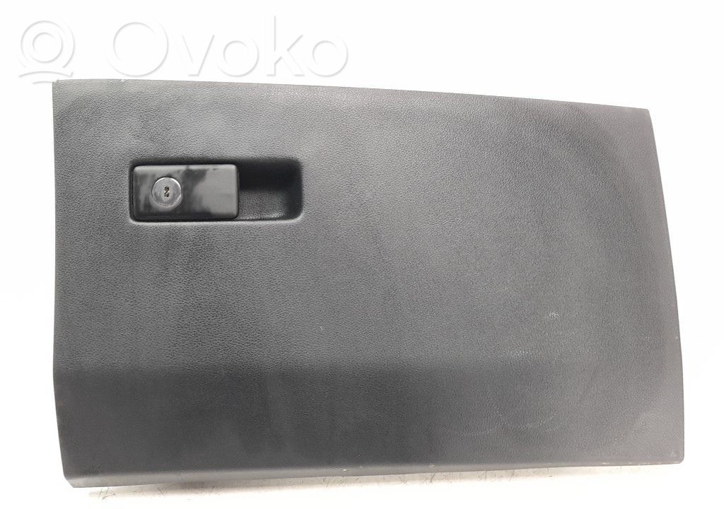 Guantera   84510F1000