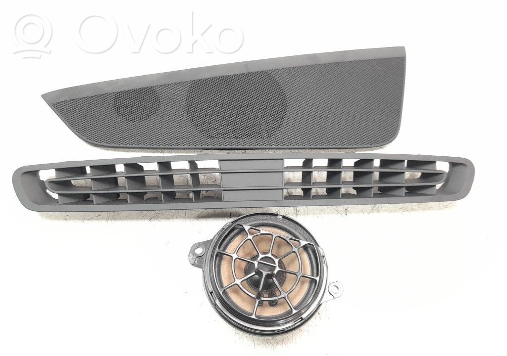 Moldura inferior   4M0035416
