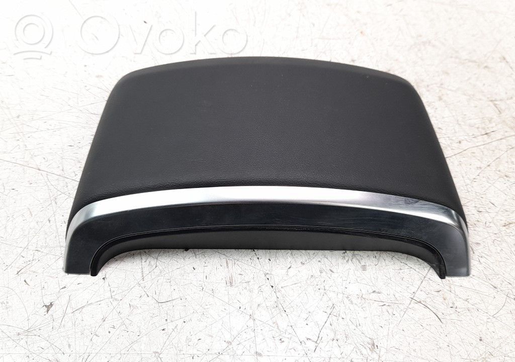 Rivestimento inferiore   4M8863915