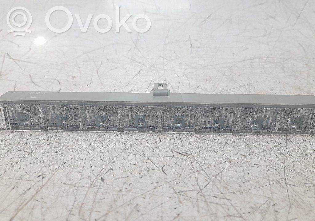 Toyota Corolla E160 E170 Luce d’arresto centrale/supplementare