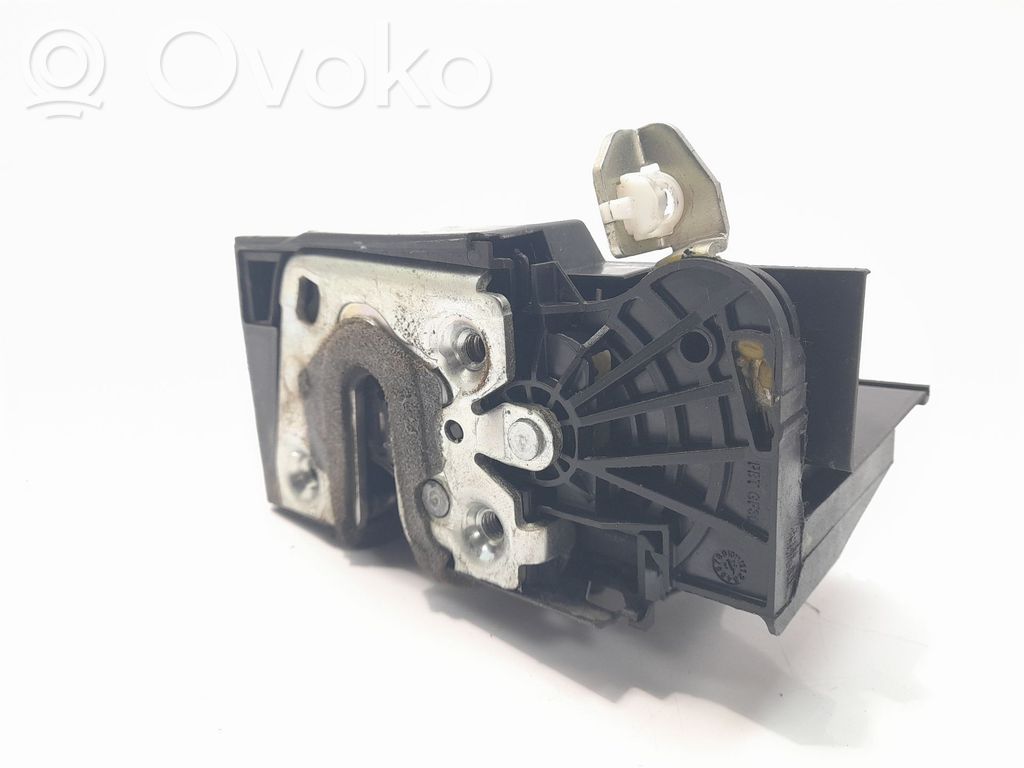 Takaoven lukko   825020994R