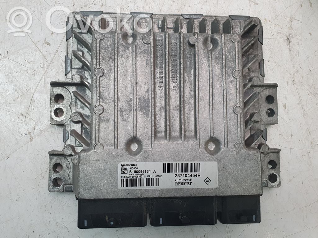 Dacia Duster Oroch Moottorin ohjainlaite/moduuli 