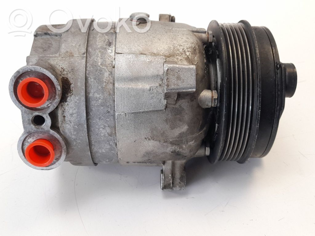 Opel Omega B1 Ilmastointilaitteen kompressorin pumppu (A/C) 