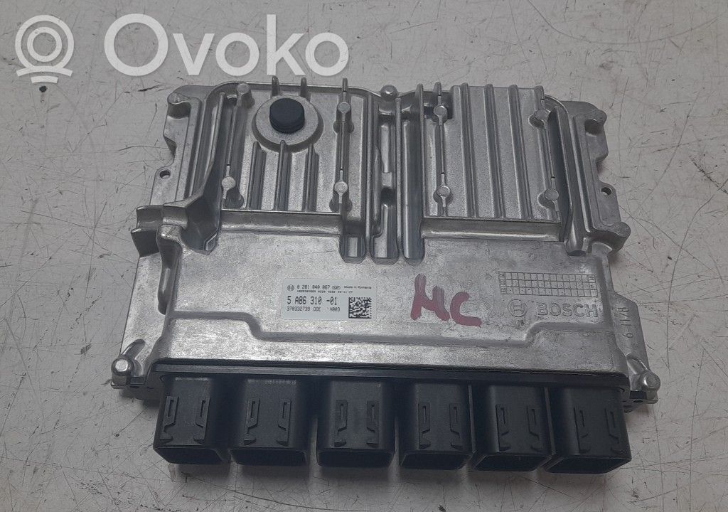 BMW 1 F70 Engine control unit/module 