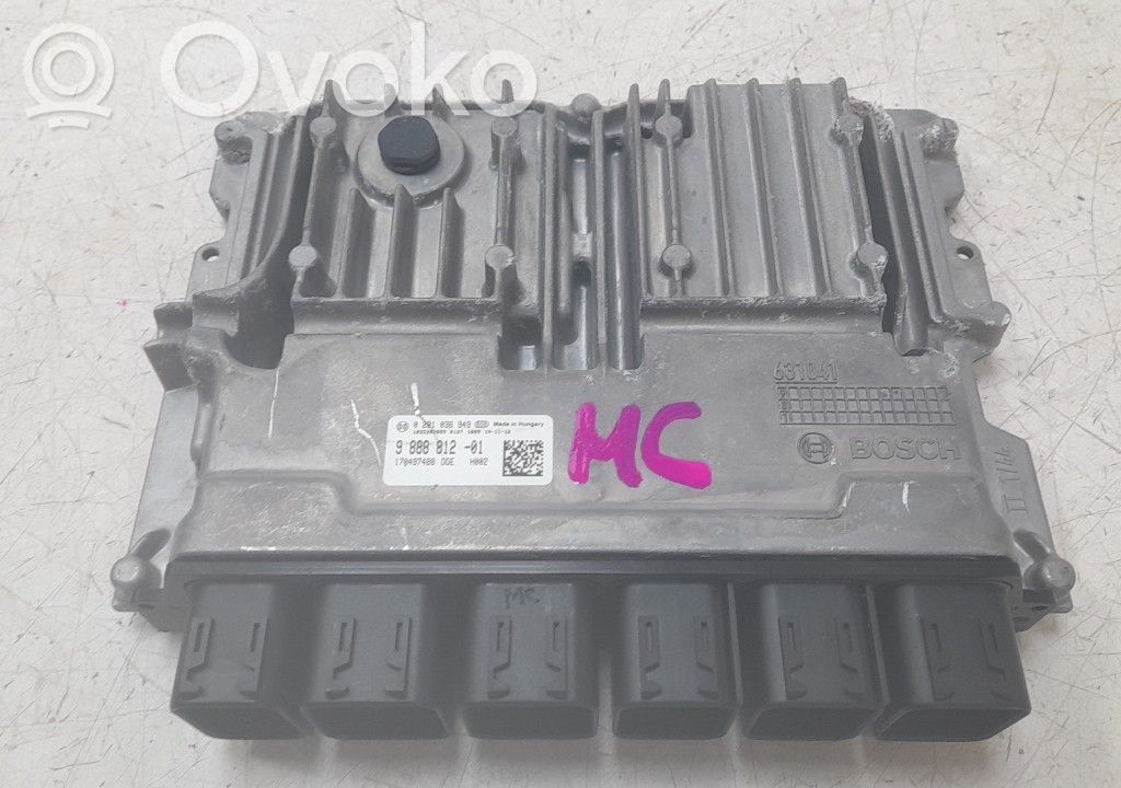 BMW 1 F40 Engine control unit/module 