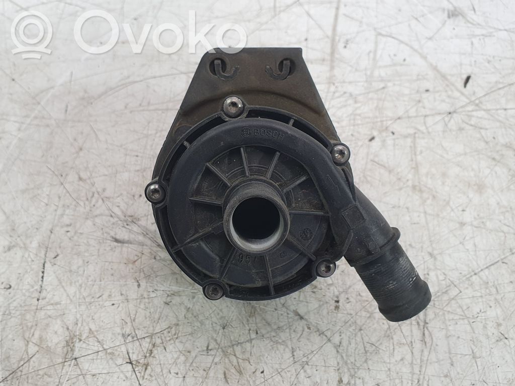 Renault Clio IV Vesipumppu 