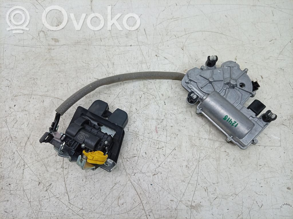 Audi Q2 - Blocco chiusura del portellone 