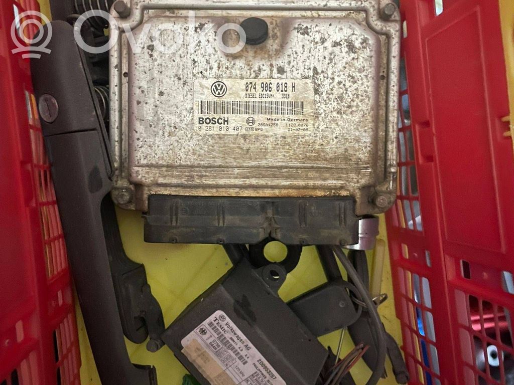 Engine control unit/module   074906018H,0281010407