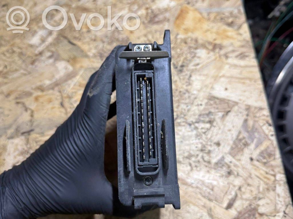Volkswagen Golf II Engine control unit/module 
