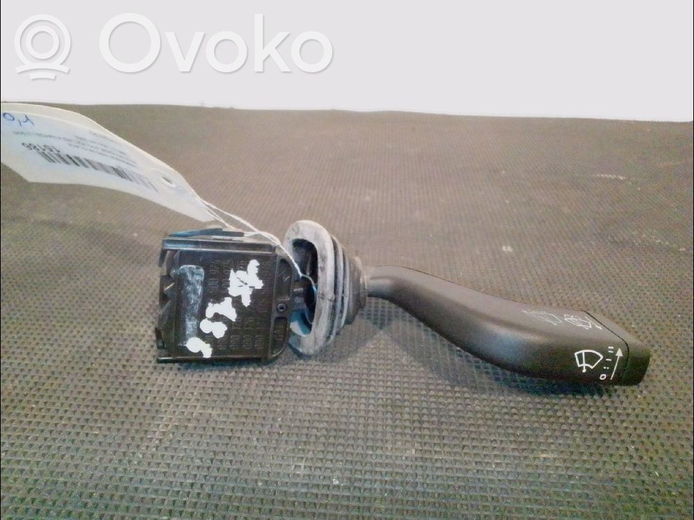 Pyyhkijän vipu   3731083E10