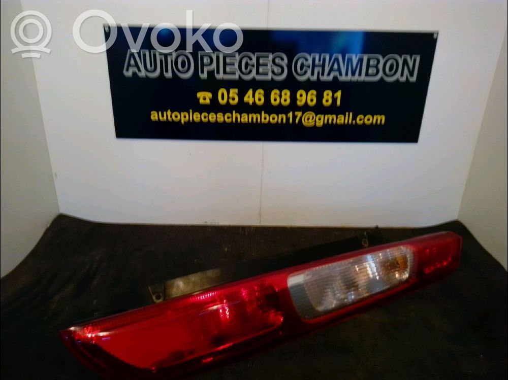 Rear/tail lights   1520760