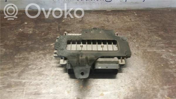 Unidad de control/módulo ECU del motor   96394699