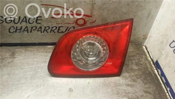 Lámpara de faros/luces traseros