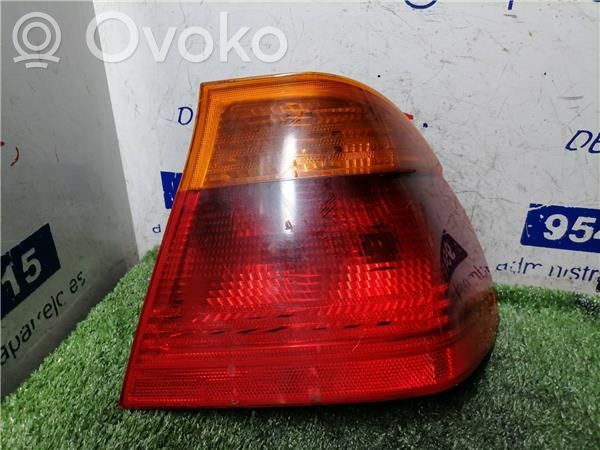 Lámpara de faros/luces traseros