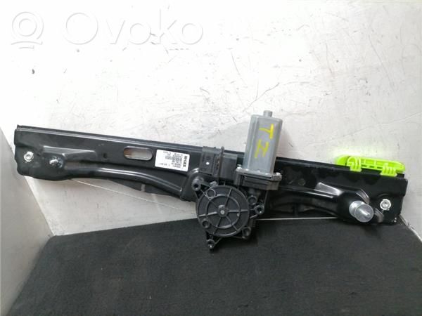 BMW X1 F48 F49 Elektryczny podnośnik szyby drzwi tylnych 